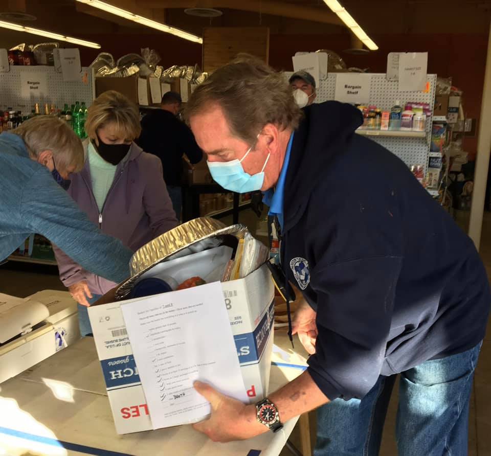 Thanksgiving Meal Volunteers